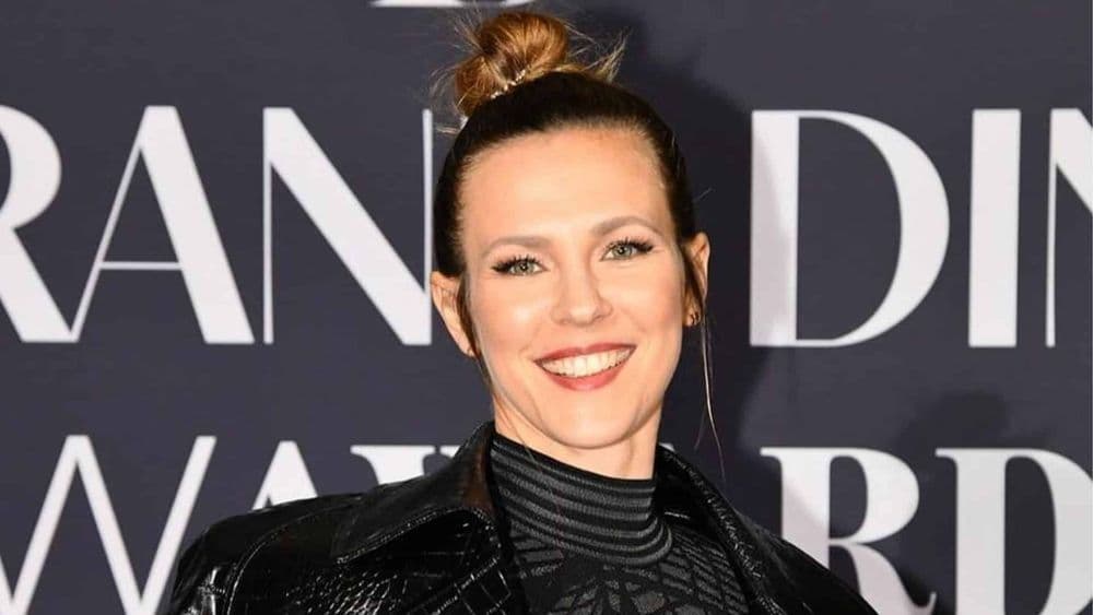 "Il n'ose même plus me toucher" : Lorie dévoile l'impact de sa maladie sur l'intimité de son couple avec Yann, le père de sa fille