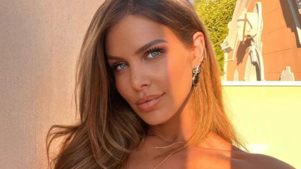 Adixia : après Nicolo, elle passe la soirée avec un célèbre candidat de la Star Academy !