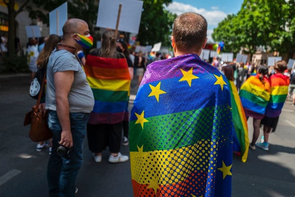 Un million d'Européens appellent à interdire les "thérapies" de conversion contre les LGBT+
