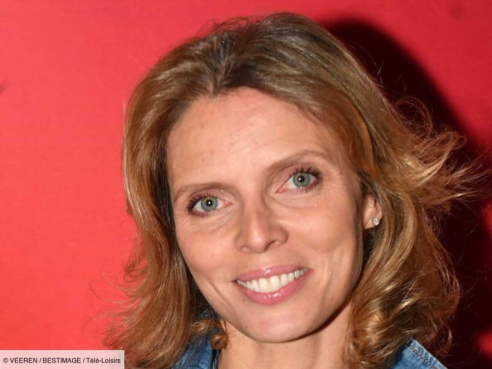 "J'avais des sentiments très compliqués" : Sylvie Tellier se remémore l'hommage à Geneviève de Fontenay le soir de Miss France