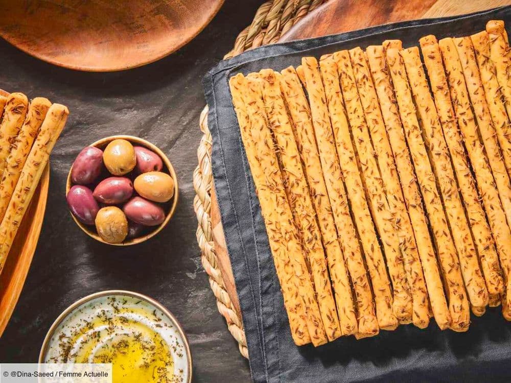 Gressins fait maison : un chef dévoile sa recette express pour préparer un apéro à l'italienne
