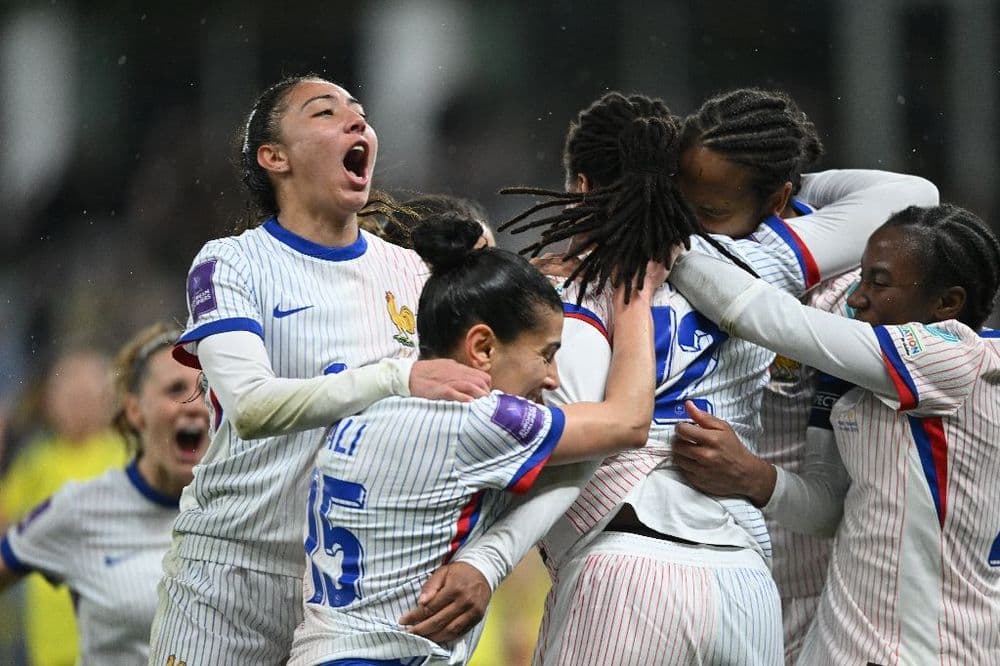 Euro-2025: les Bleues s'imposent en Suède grâce à Wendie Renard