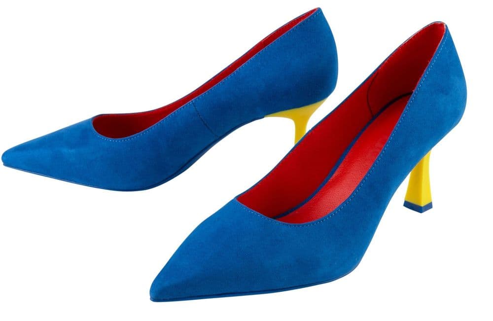 Après la folie des baskets Lidl, l'enseigne mise sur une paire d'escarpins vendue 12,99 euros