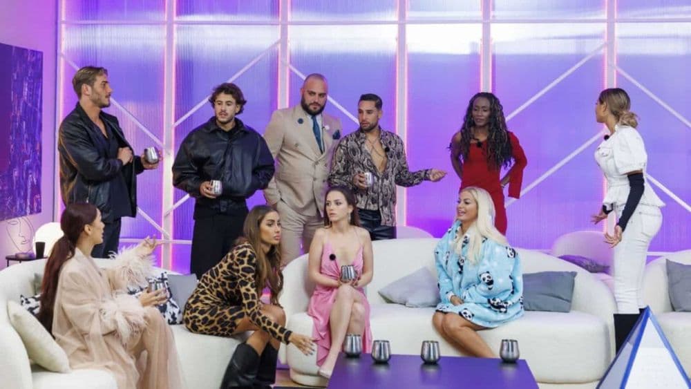 The Power : bientôt une saison 2 ? La chaîne fait une grande annonce concernant l'avenir de l'émission !