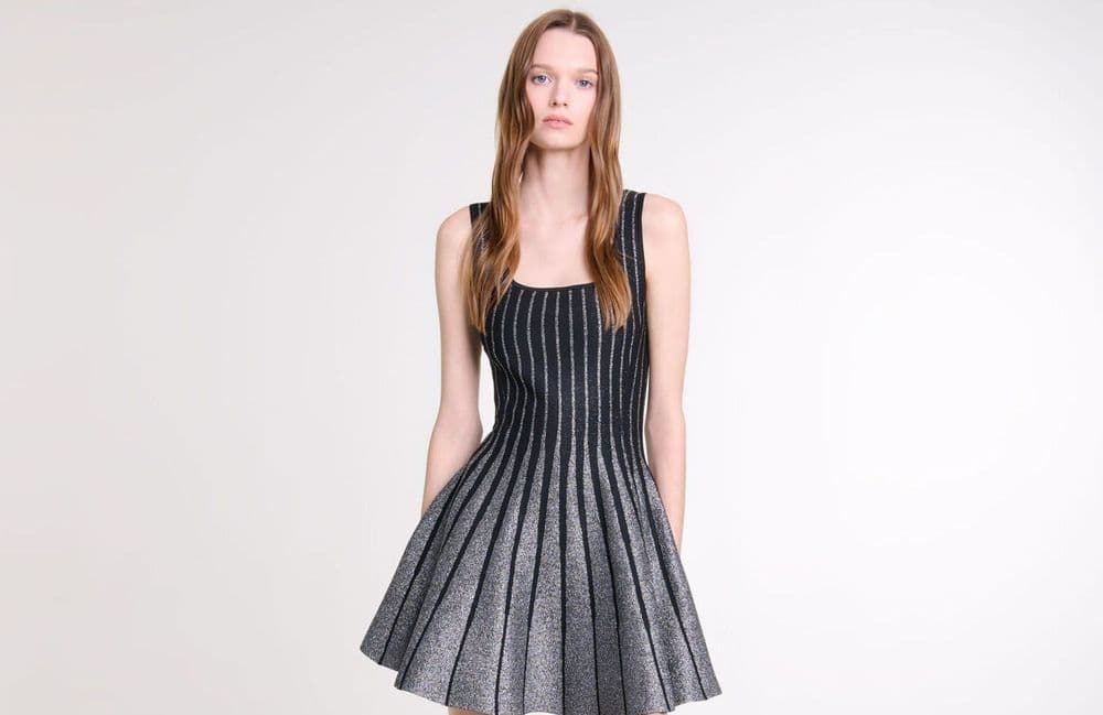Voici la robe de fête la plus vendue chez Maje cette saison