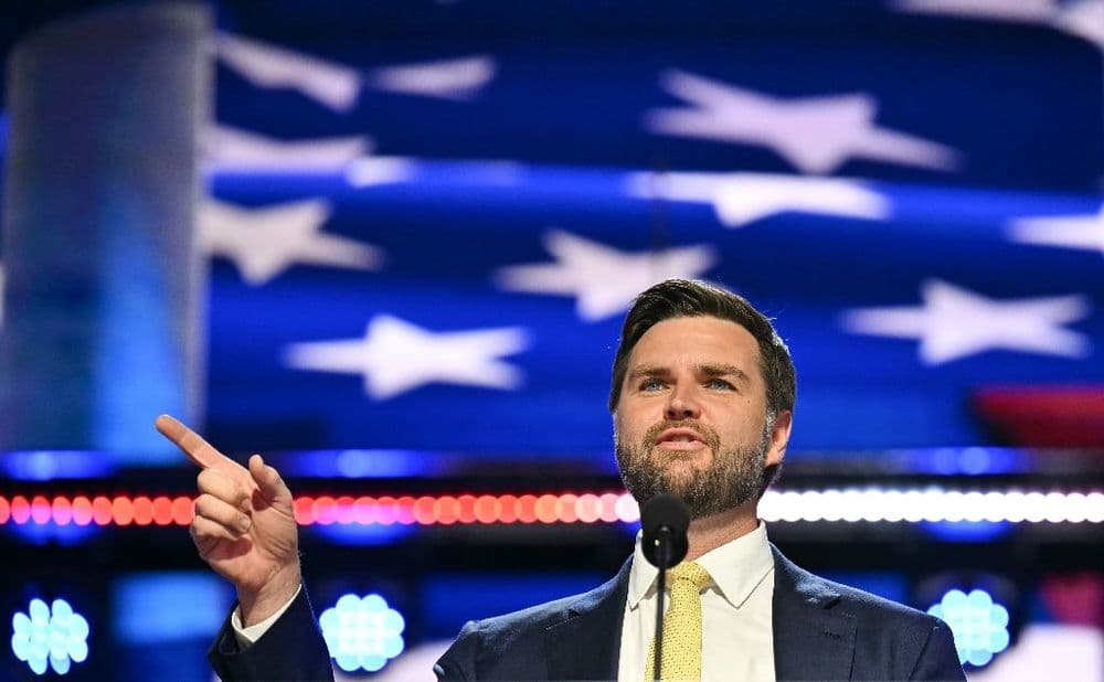 "Hillbilly Elegy", le best-seller qui a fait connaître J.D. Vance, le nouveau colistier de Trump