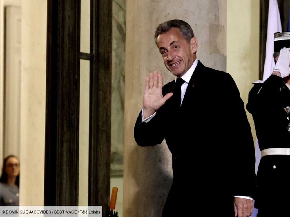 "Il était très flatté..." : pourquoi Nicolas Sarkozy a refusé de voir le film Présidents dans lequel il est interprété par Jean Dujardin