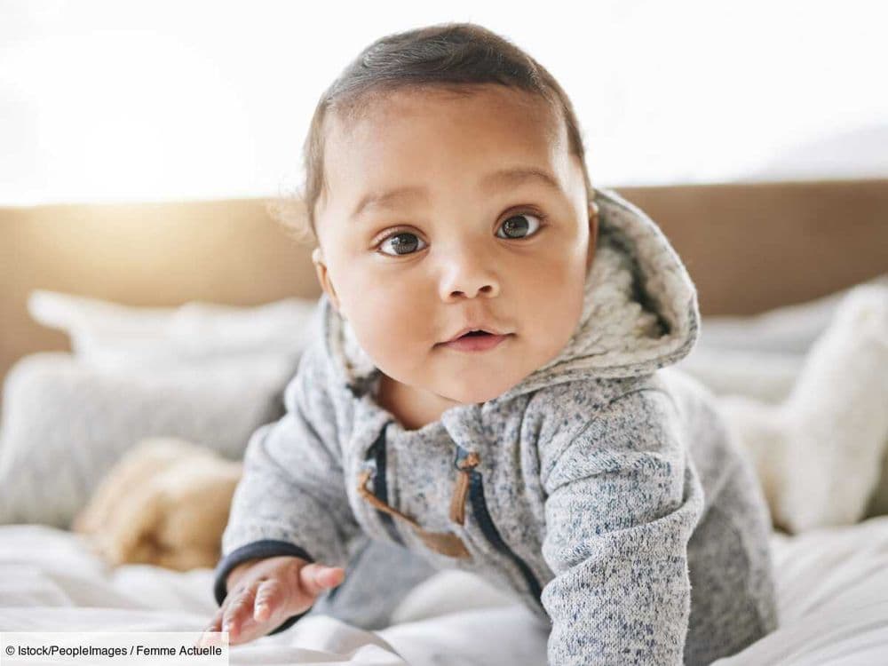 À quel âge bébé commence-t-il à voir les visages ?
