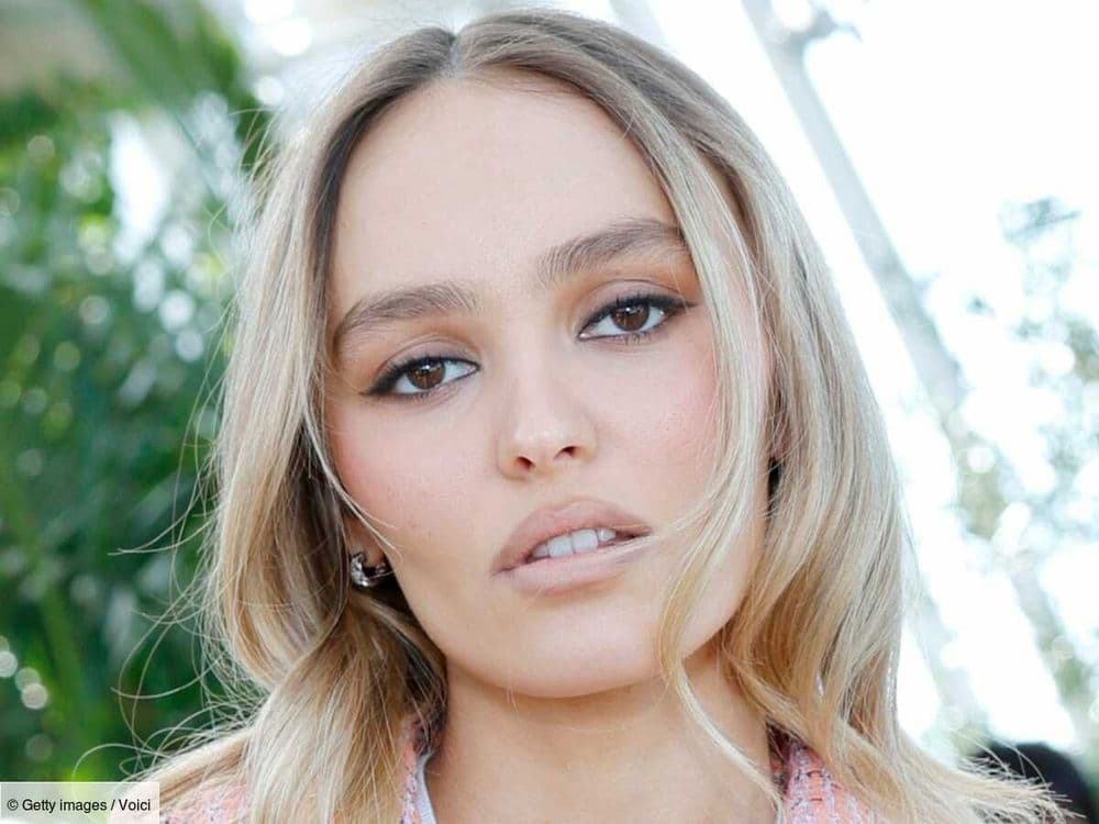 Lily Rose Depp craque pour les mules orthopédiques de mémé... Et il ne s'agit pas des Birkenstock