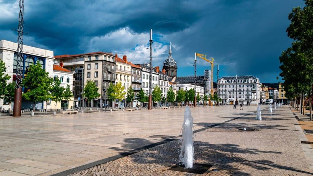 Immobilier à Clermont-Ferrand : 4 chiffres sur les prix à l'achat et à la location en mars