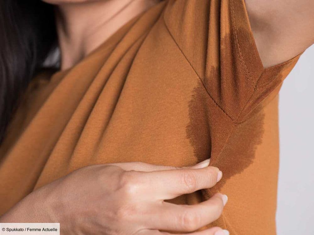 Comment venir à bout des odeurs de transpiration sur vos vêtements ? Voici l'astuce simple et rapide pour les enlever