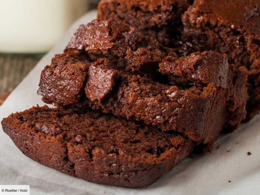 Gâteau au chocolat : le dessert facile sans lait, sans beurre, sans farine… et sans cuisson !