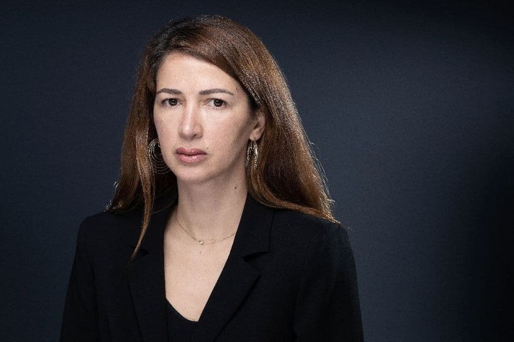Signalement pour "apologie du terrorisme" visant Zineb El Rhazoui: une enquête ouverte