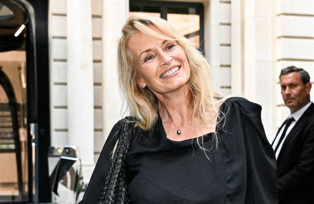 « Je suis très fière » : Estelle Lefébure se confie sur son rôle de grand-mère