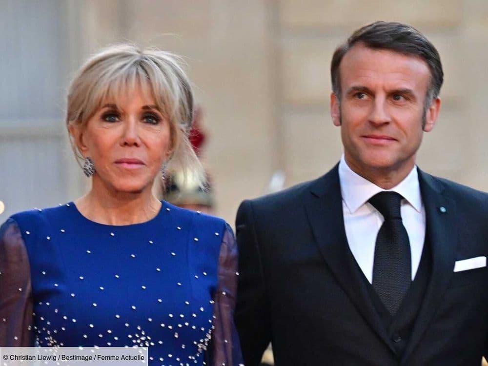 Vêtue d’une robe bleue scintillante, Brigitte Macron livre une leçon d’élégance pour recevoir le roi et la reine de Danemark
