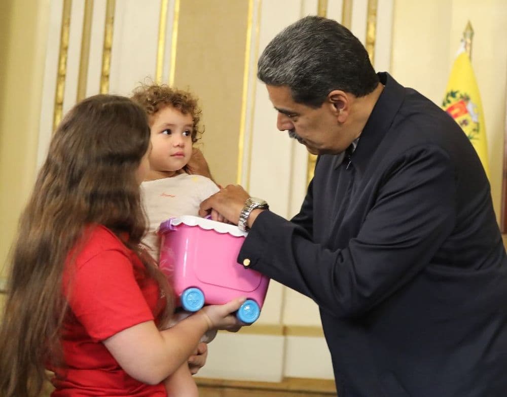 Arrivée au Venezuela de la fillette séparée de ses parents expulsés des Etats-Unis