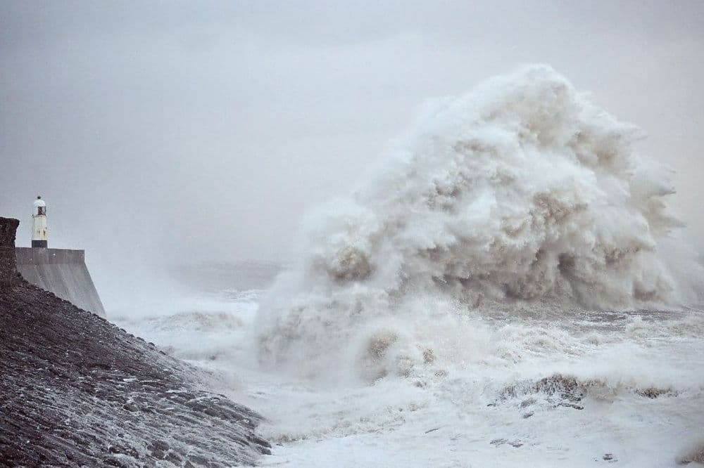 Royaume-Uni: la tempête Darragh fait deux morts
