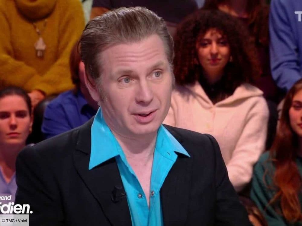 Clara Luciani maman : son mari Alex Kapranos évoque leurs difficultés depuis l’arrivée de leur fils