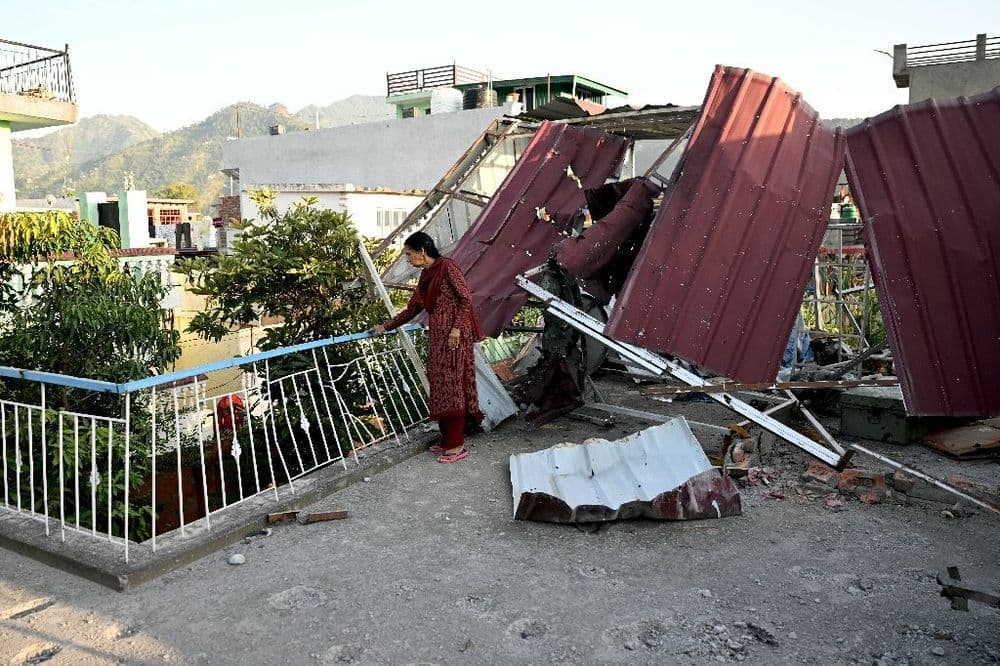 Inde: après les bombes, le retour à la frontière de la famille Sharma