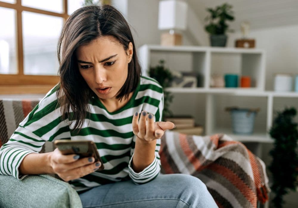 Fexting : pourquoi préfère-t-on se disputer par messages ?