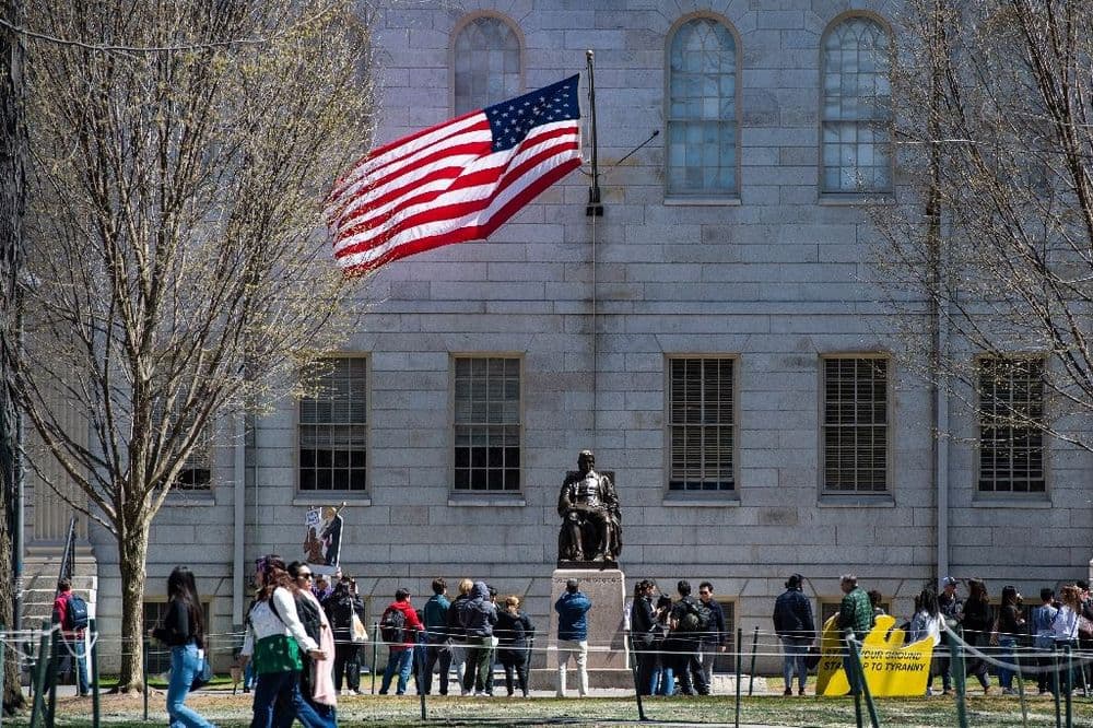 L'administration Trump interdit à Harvard d'accueillir des étudiants étrangers