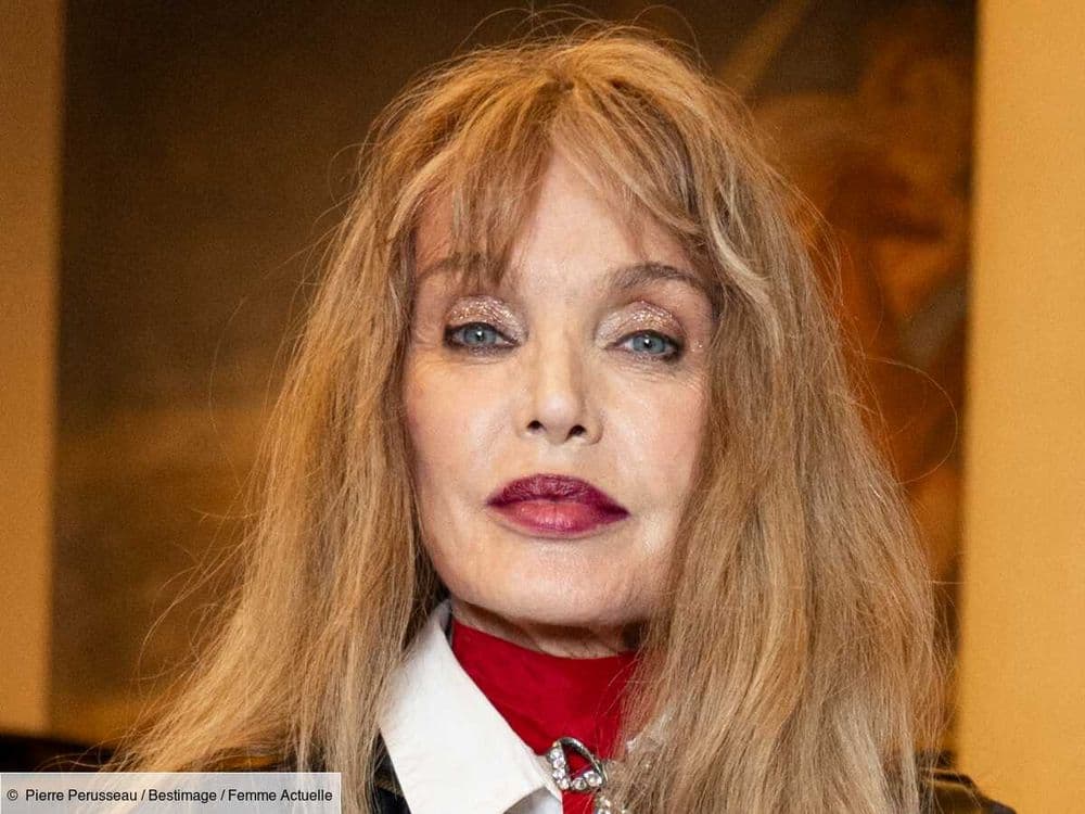 Arielle Dombasle : pourquoi elle ne souhaite pas révéler son âge ?