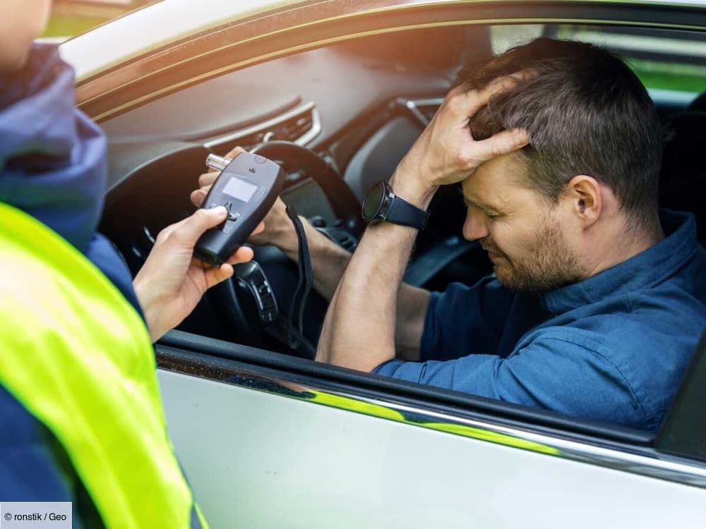 Syndrome d'auto-brasserie : comment un conducteur belge a-t-il échappé à une amende pour ivresse au volant