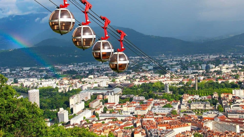 Immobilier à Grenoble : quels prix pour l'achat et la location en ce début 2025 ?