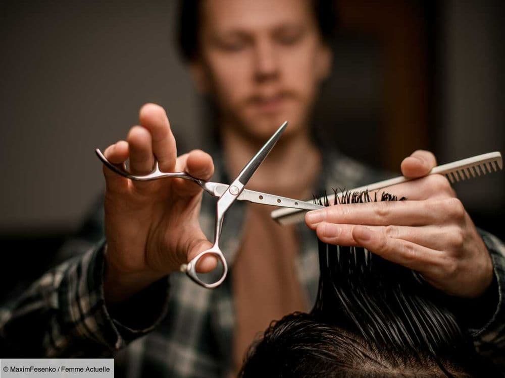 Cheveux mi-longs homme : un coiffeur dévoile les 3 coupes les plus tendance du moment