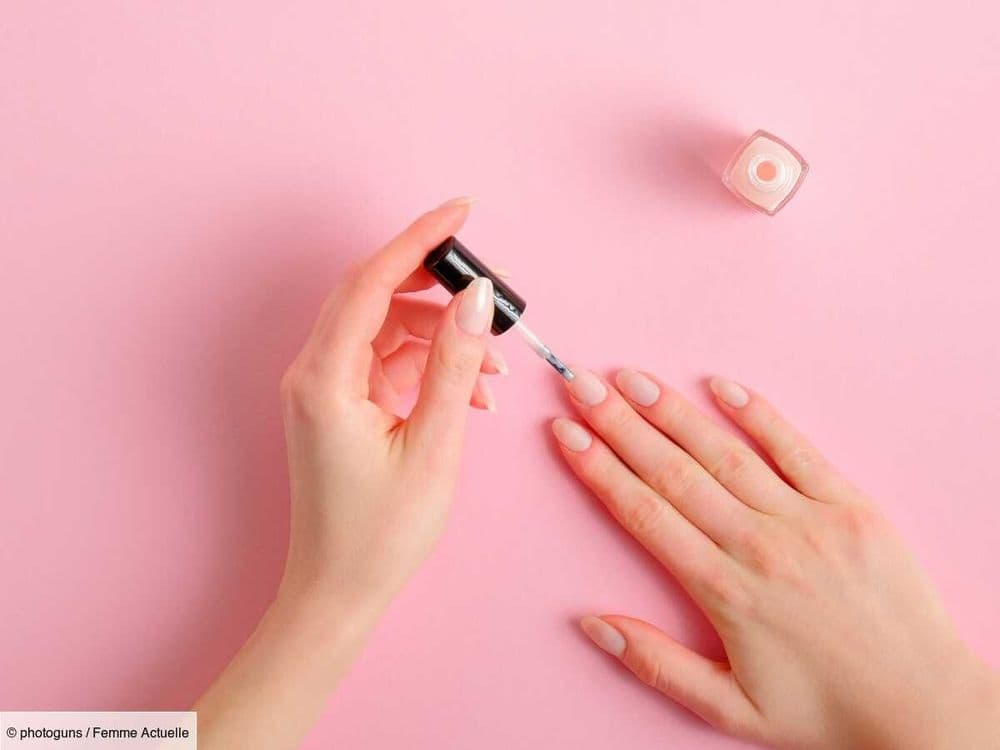 Ice cream manucure : oubliez la french, voici le nouveau vernis discret et chic à adopter