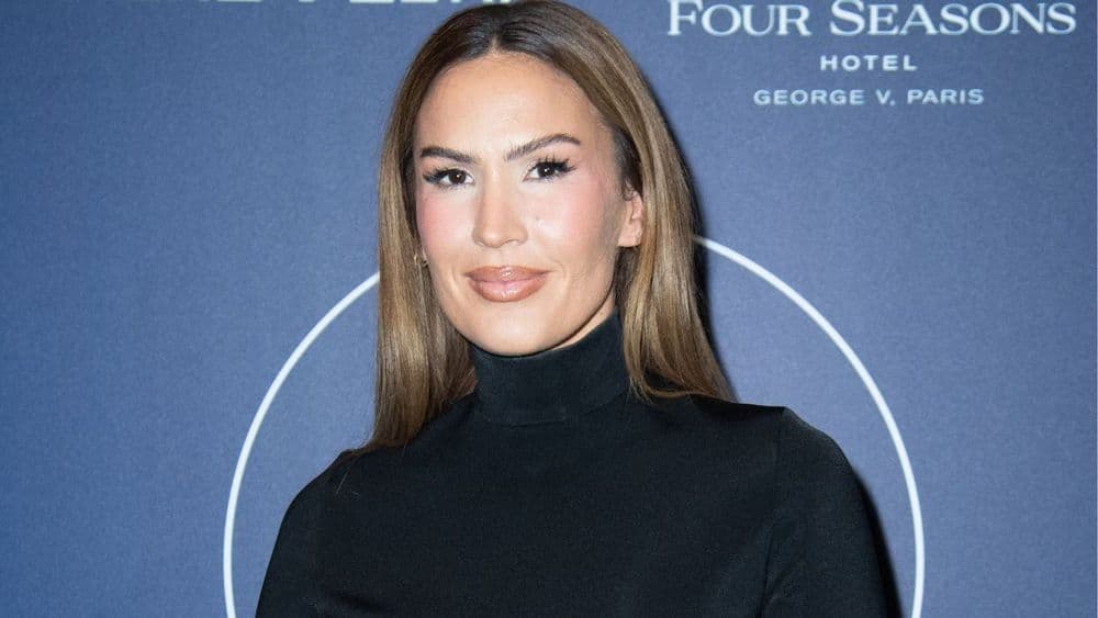 Vitaa brisée à 42 ans, elle perd un enfant cher à son cœur : "J'étais très attachée à toi petit Enzo"