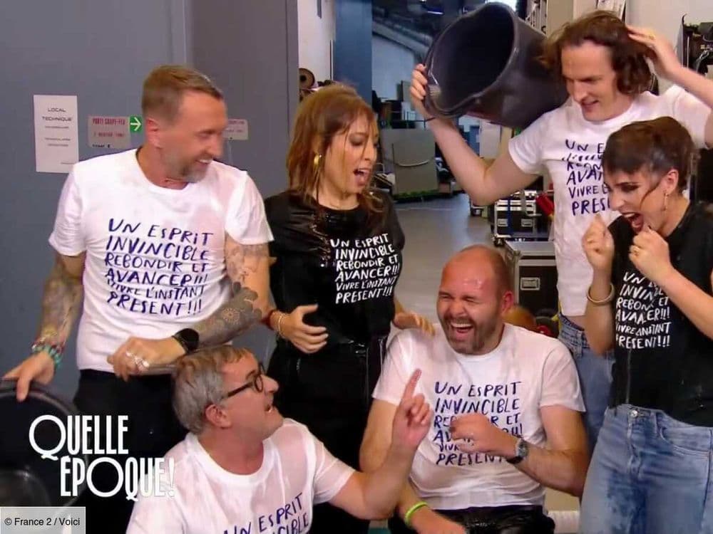 Quelle époque : Léa Salamé et Christophe Dechavanne finissent l’émission trempés pour la bonne cause (ZAPTV)