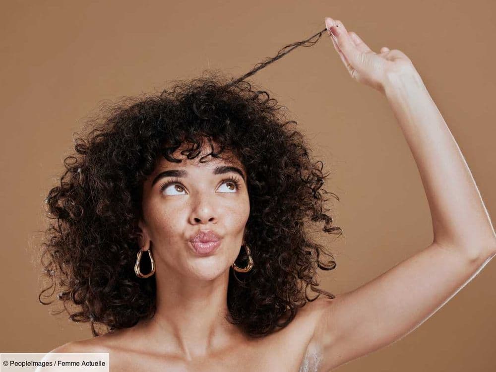 Coupe de cheveux dégradé femme : laquelle adopter lorsqu'on a les cheveux bouclés ?