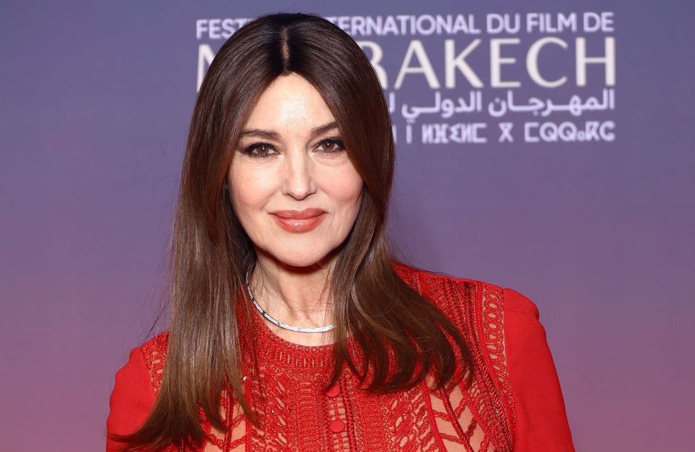 Monica Bellucci adopte le smoky eyes qui rajeunit sans en avoir l’air