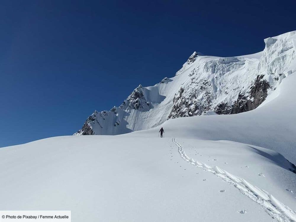 "Ça a été son rêve" : cette Française de 26 ans a gravi l’Everest en hommage à son père décédé et entend escalader encore 3 des plus hauts sommets du monde