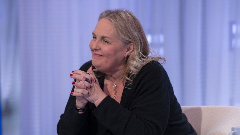 "Concentre-toi un peu…" : Valérie Damidot tacle sévèrement Laurence Ferrari après ses propos sur Emmanuel Macron