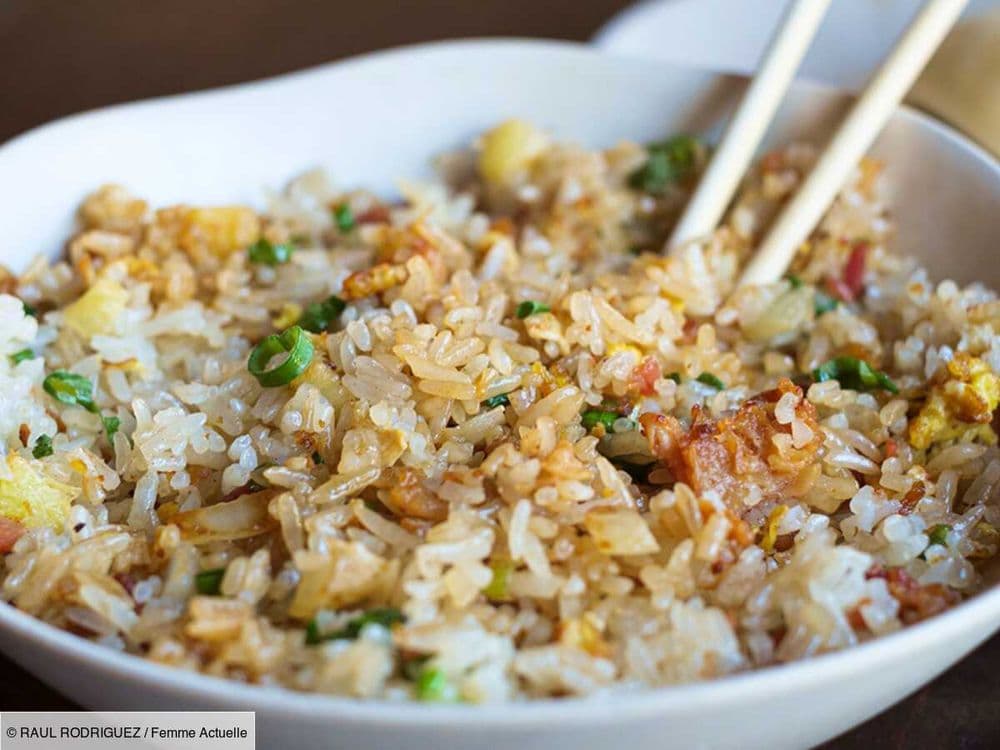 Riz sauté au poulet : la recette express idéale quand on n'a pas le temps de faire à manger