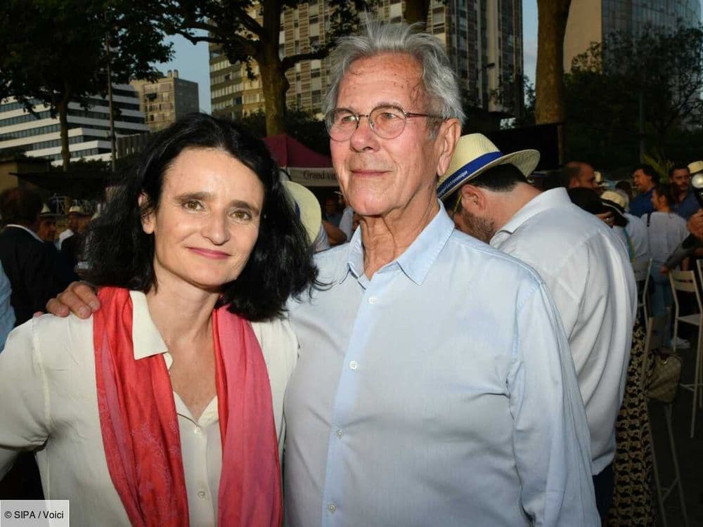 Mort de Jean-Louis Debré : qui est Valérie Bochenek, sa compagne comédienne rencontrée après la mort de sa femme ?