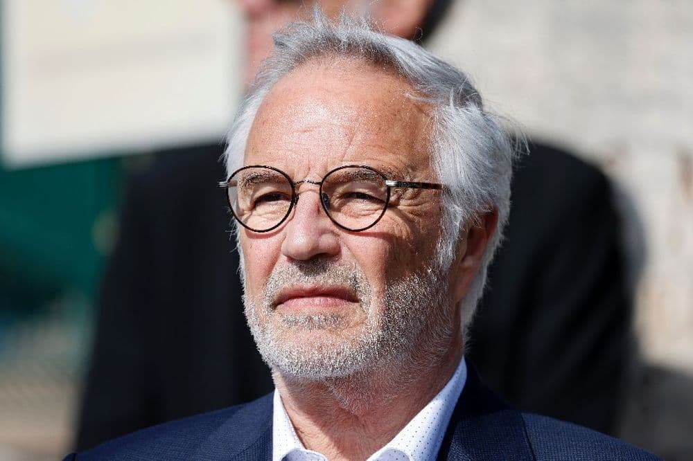 L'ex ministre socialiste François Rebsamen quitte la mairie de Dijon