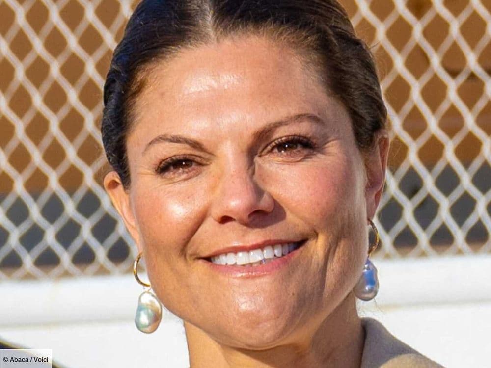 "Quelle femme !" : la princesse Victoria de Suède en tenue militaire et armée, elle impressionne les internautes