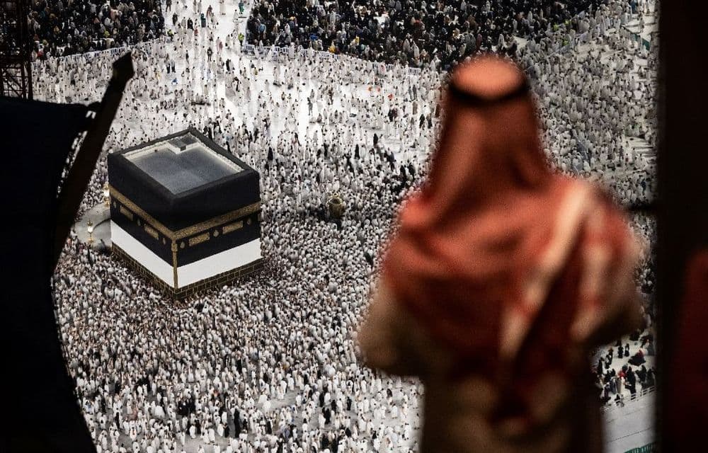 Les fidèles affluent à Mina avant le moment fort du hajj