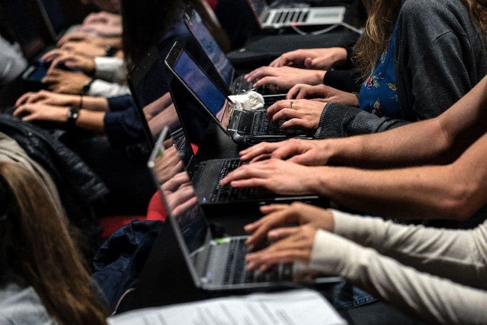 "Ecrire, c'est penser": les étudiants apprennent-ils moins bien avec ChatGPT ?