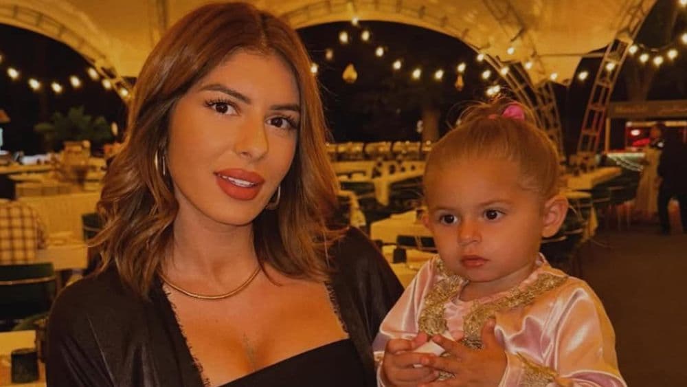 "Il n’y a rien qui va" : cette vidéo de Sarah Lopez avec sa fille ne passe pas du tout !