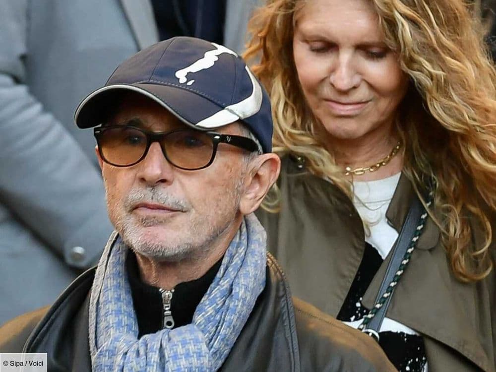 Obsèques de Michel Blanc : Thierry Lhermitte ému avec sa femme, qui a joué elle aussi dans Les Bronzés