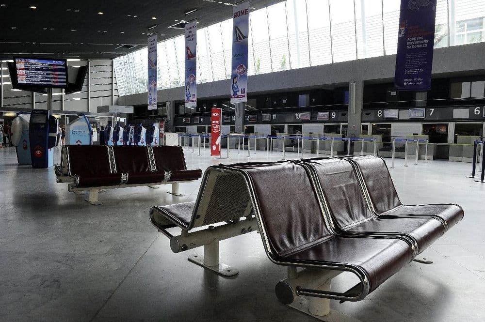 Grève: peu ou pas de vols à Lyon, Montpellier et d'autres aéroports du Sud mardi