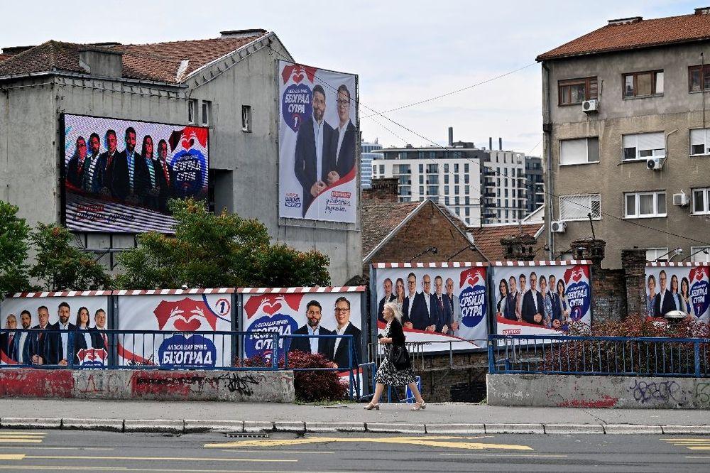 En Serbie, nouveau vote à Belgrade six mois après des fraudes