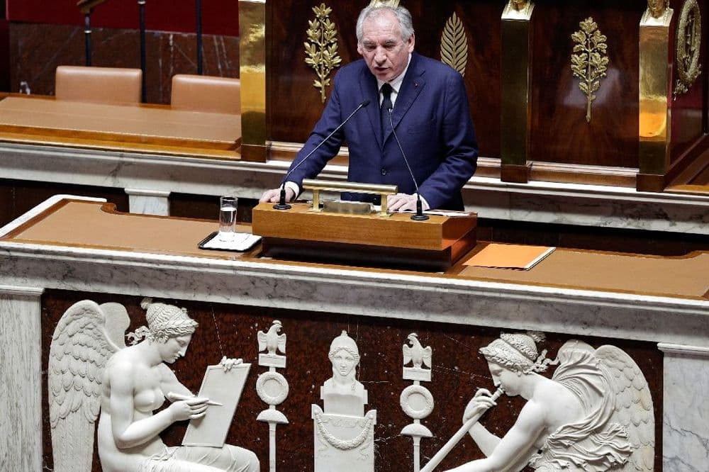 Ukraine: devant l'Assemblée, Bayrou dénonce la "brutalité" de Trump et loue "l'honneur" de Zelensky
