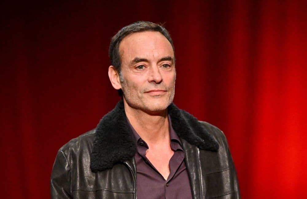 Anthony Delon répond aux rumeurs de bisexualité sur son père Alain Delon