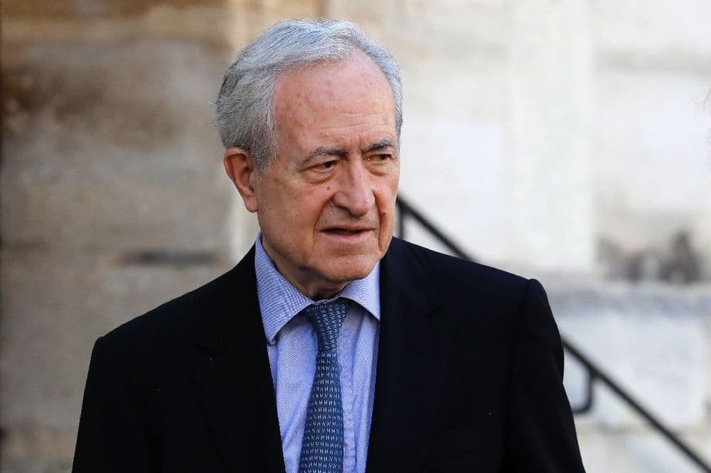 Jean Tiberi, dernier maire de droite de Paris éclaboussé par les affaires