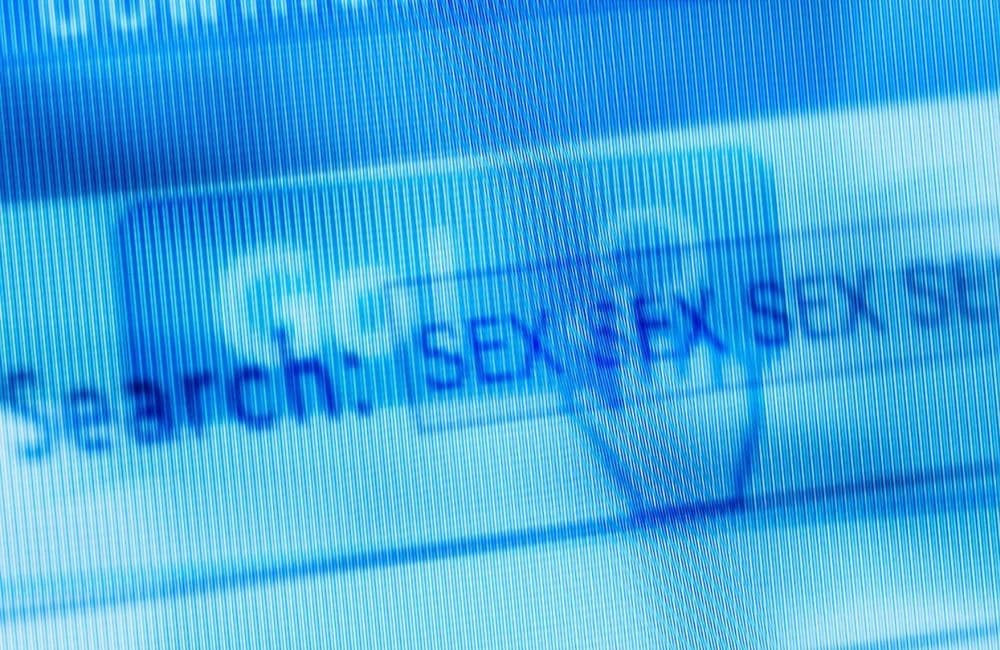 Violences dans le porno : l'ex-propriétaire du site « Jacquie et Michel » n'est plus poursuivi